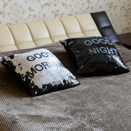 아파트 Near Center